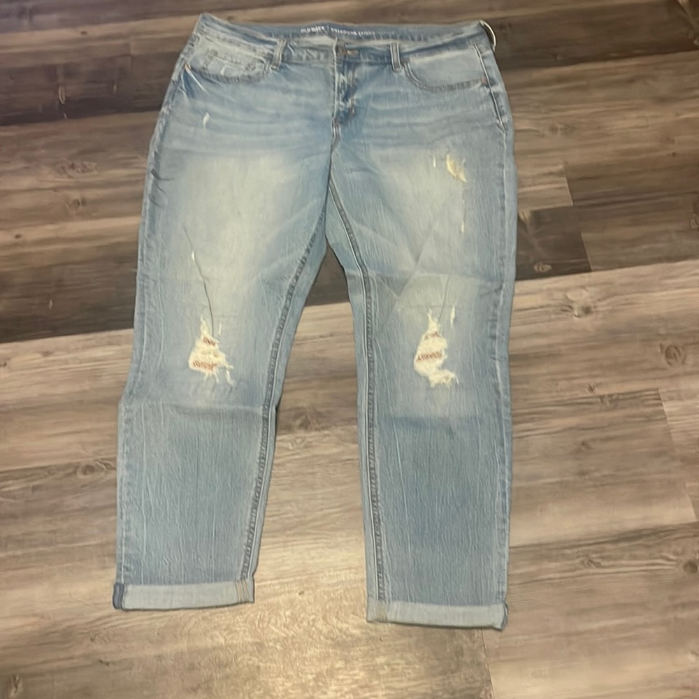 Old Navy boyfriend skinny size 12 regular distress